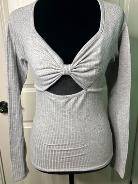 Earthbound Grey Ribbed Knit Cutout Long Sleeve Top S